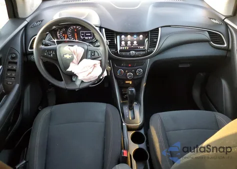 2020 Chevrolet Trax Ls from USA, damaged, VIN 3GNCJKSB3LL151448